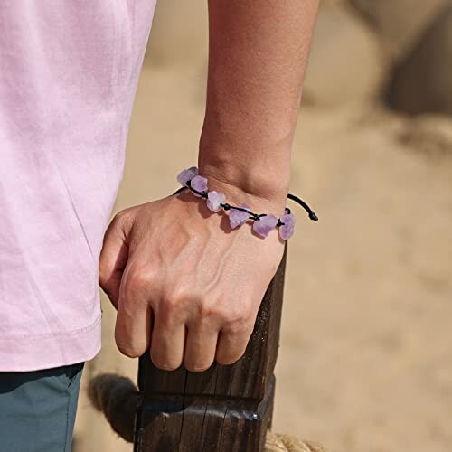 Wizock armband med unik design och lila färger